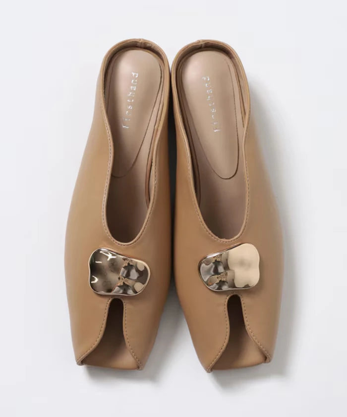 Nuance Plate Open Toe Shoes