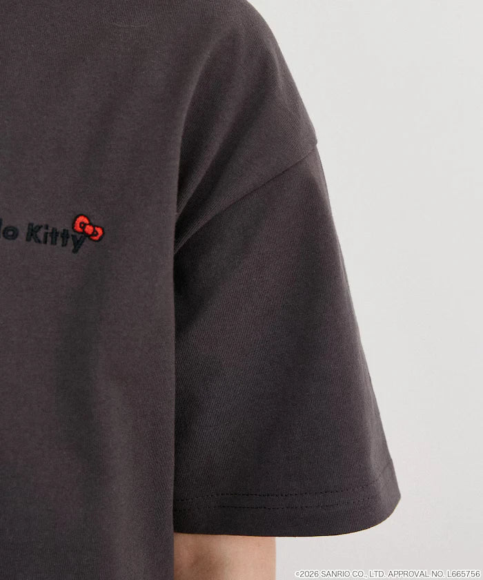 "HELLO KITTY" ID Photo style back print T-shirt limited edition