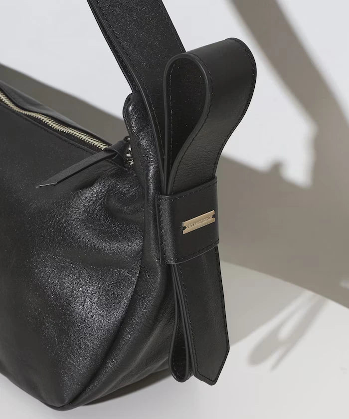 Leather Half Moon Shoulder Bag / Cowhide / Water-Repellent Leather