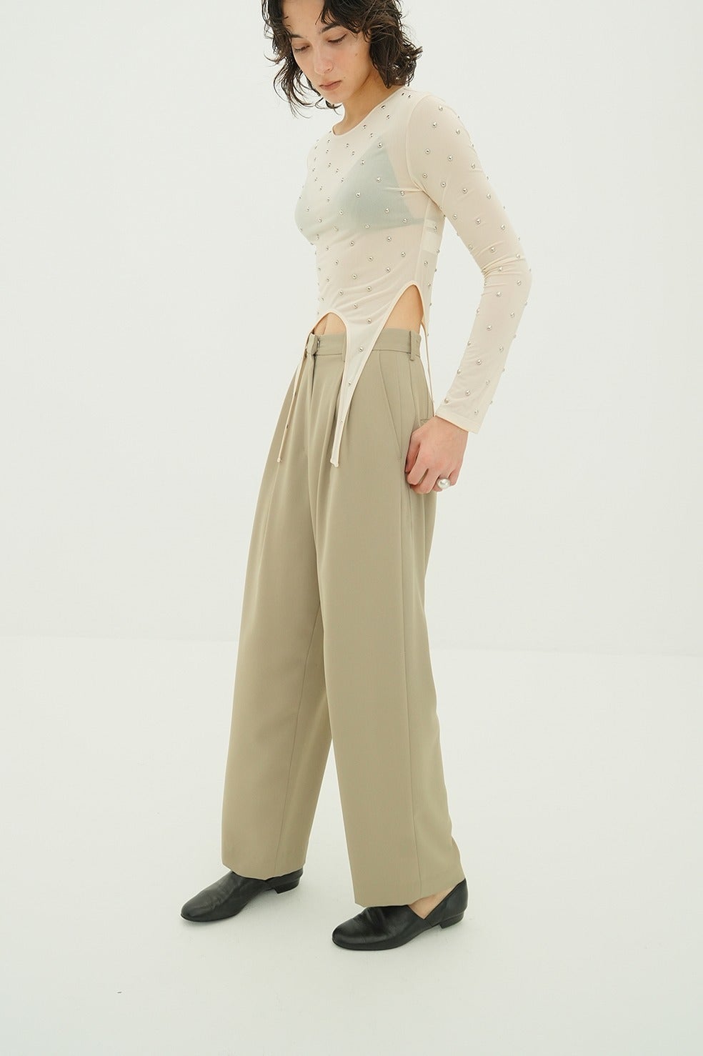 BASIC TUCK PANTS