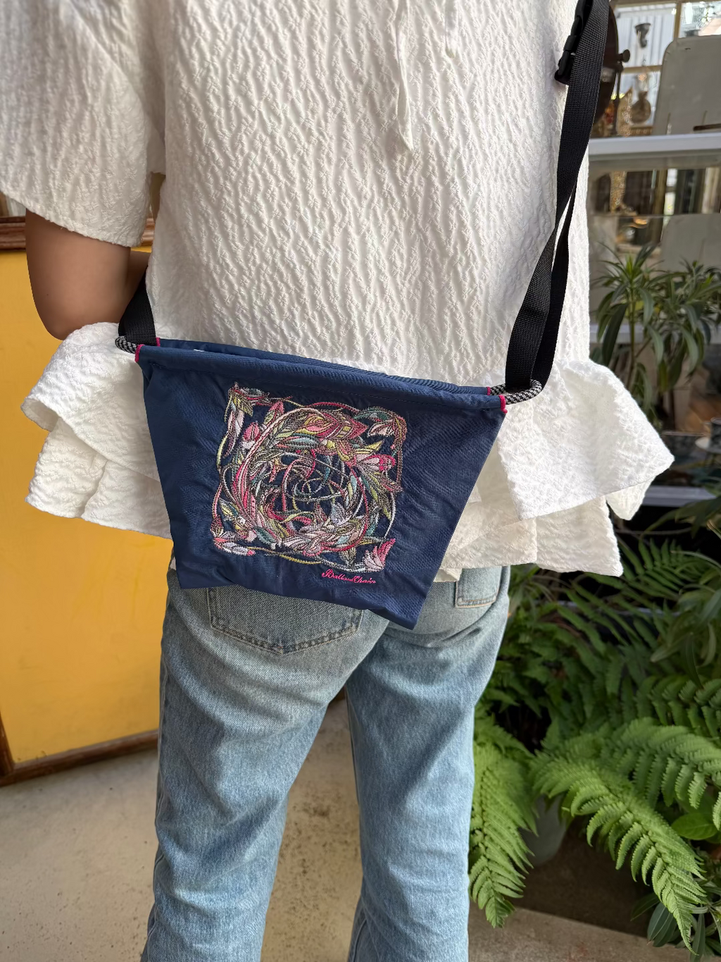 Feather (Handle) P#32 NAVY-301425