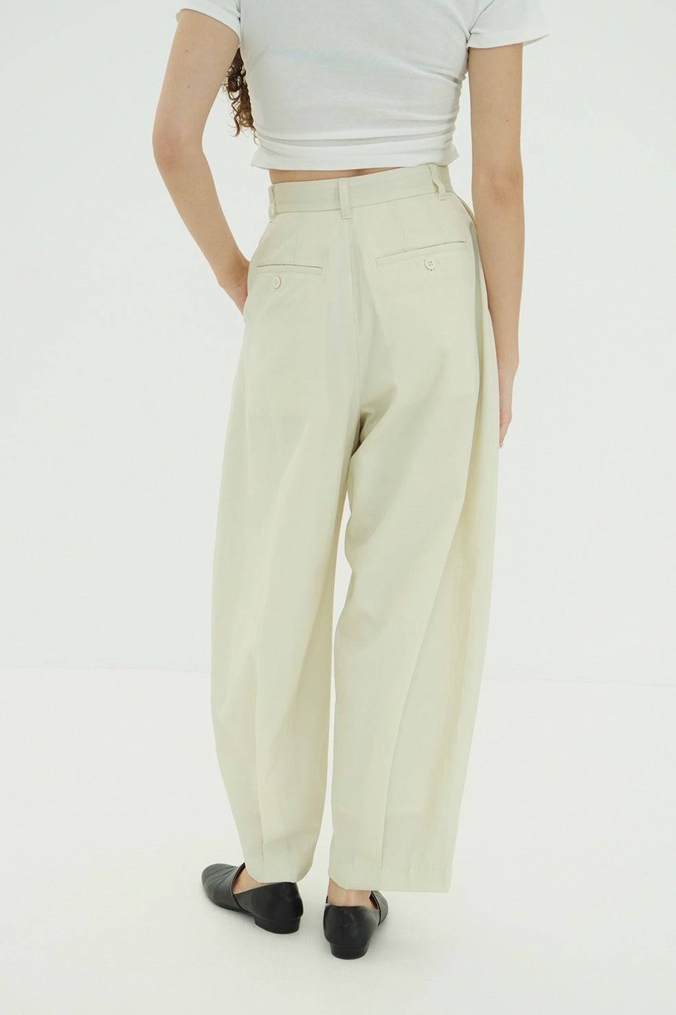 WOOL NYLON TUCK PANTS