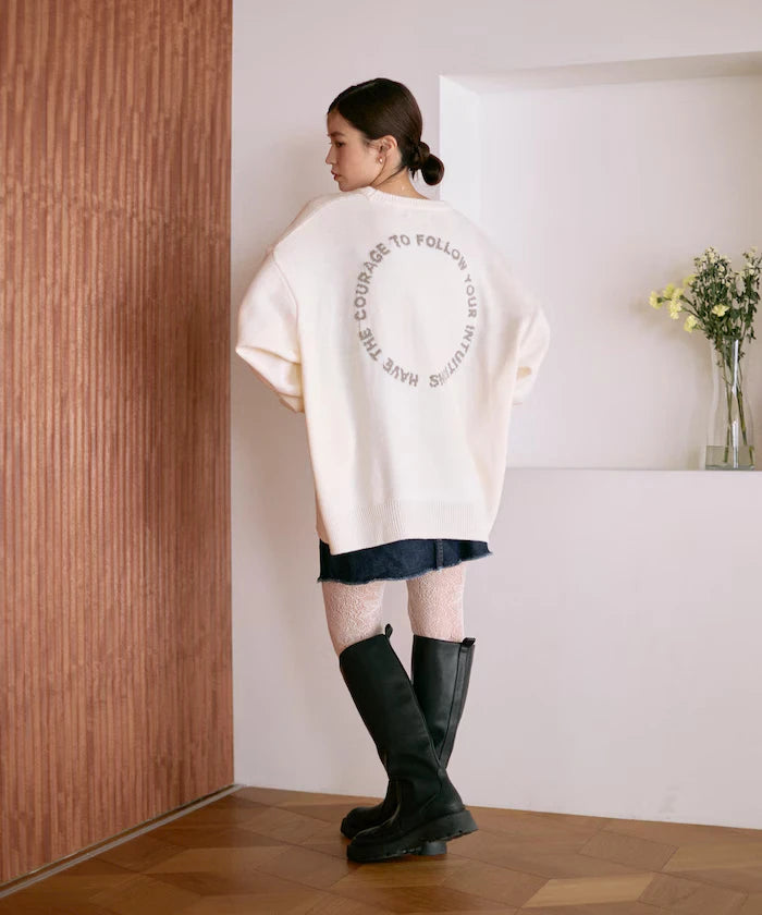 Sweat-like Lettered Knit / Jacquard Knit