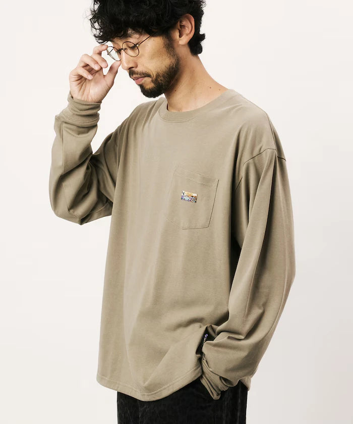 FREAK'S STORE for BEACH & FES Relax Fit One Point Logo Spindle Long Sleeve T-Shirt