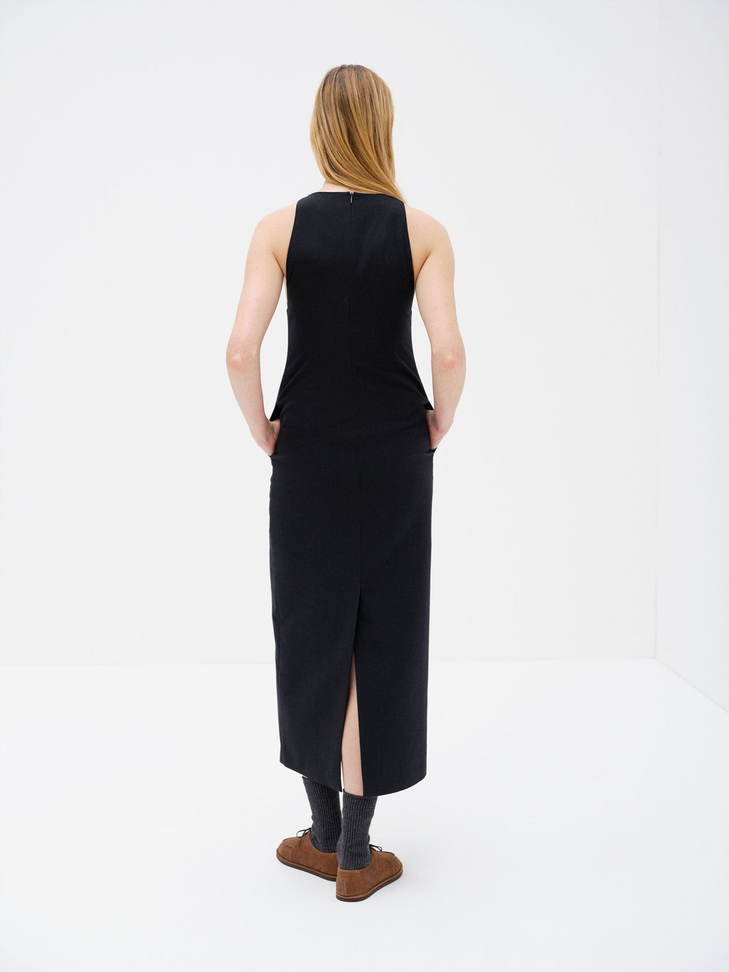 TENSE WOOL DOUBLE CLOTH SLEEVELESS DRESS