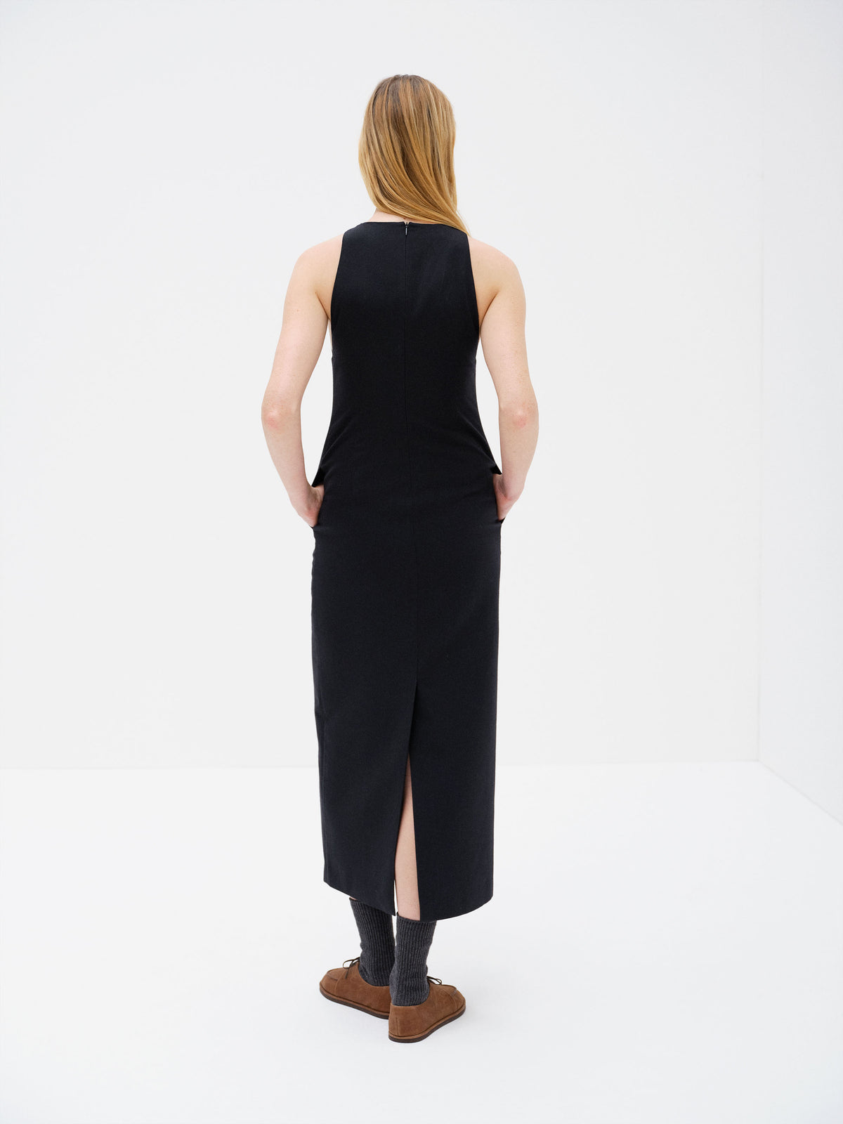 TENSE WOOL DOUBLE CLOTH SLEEVELESS DRESS