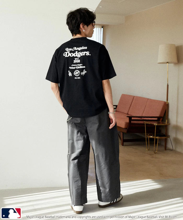 MLB Typography Logo T-Shirt
