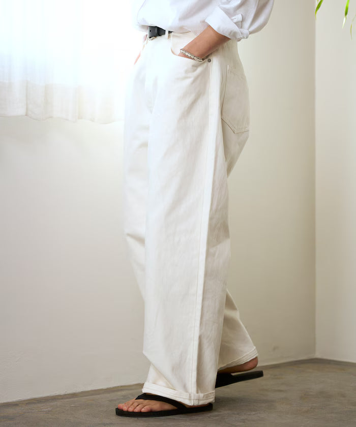 Design Tuck Japan Denim / Wide Silhouette