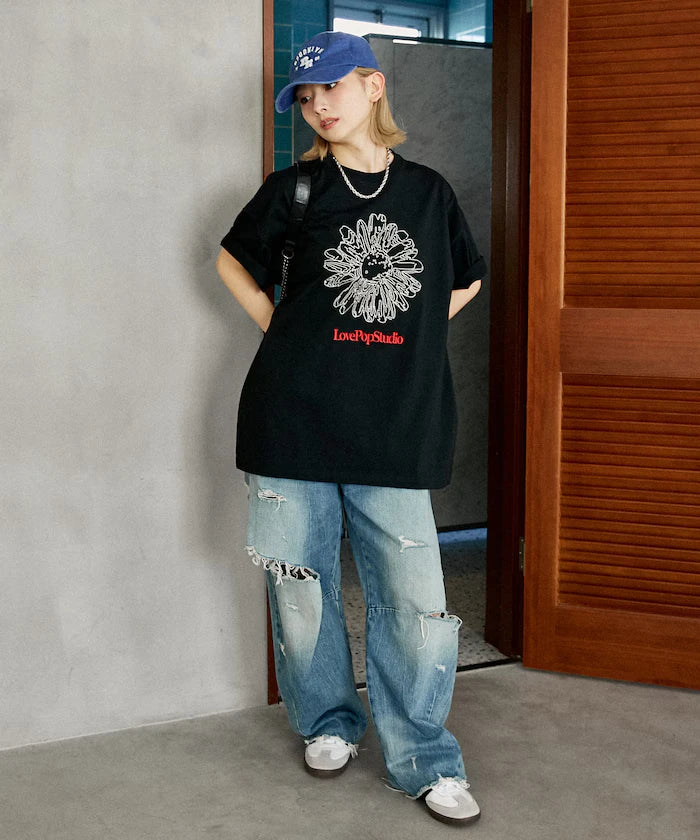 Love Pop Studio Flower Embroidery T-Shirt