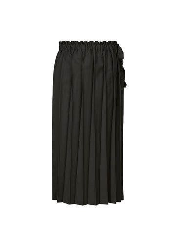 Cross Pleats