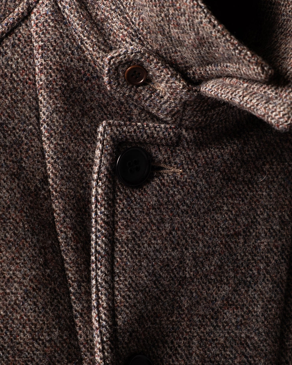 LOT.408 CHIN STRAP COAT