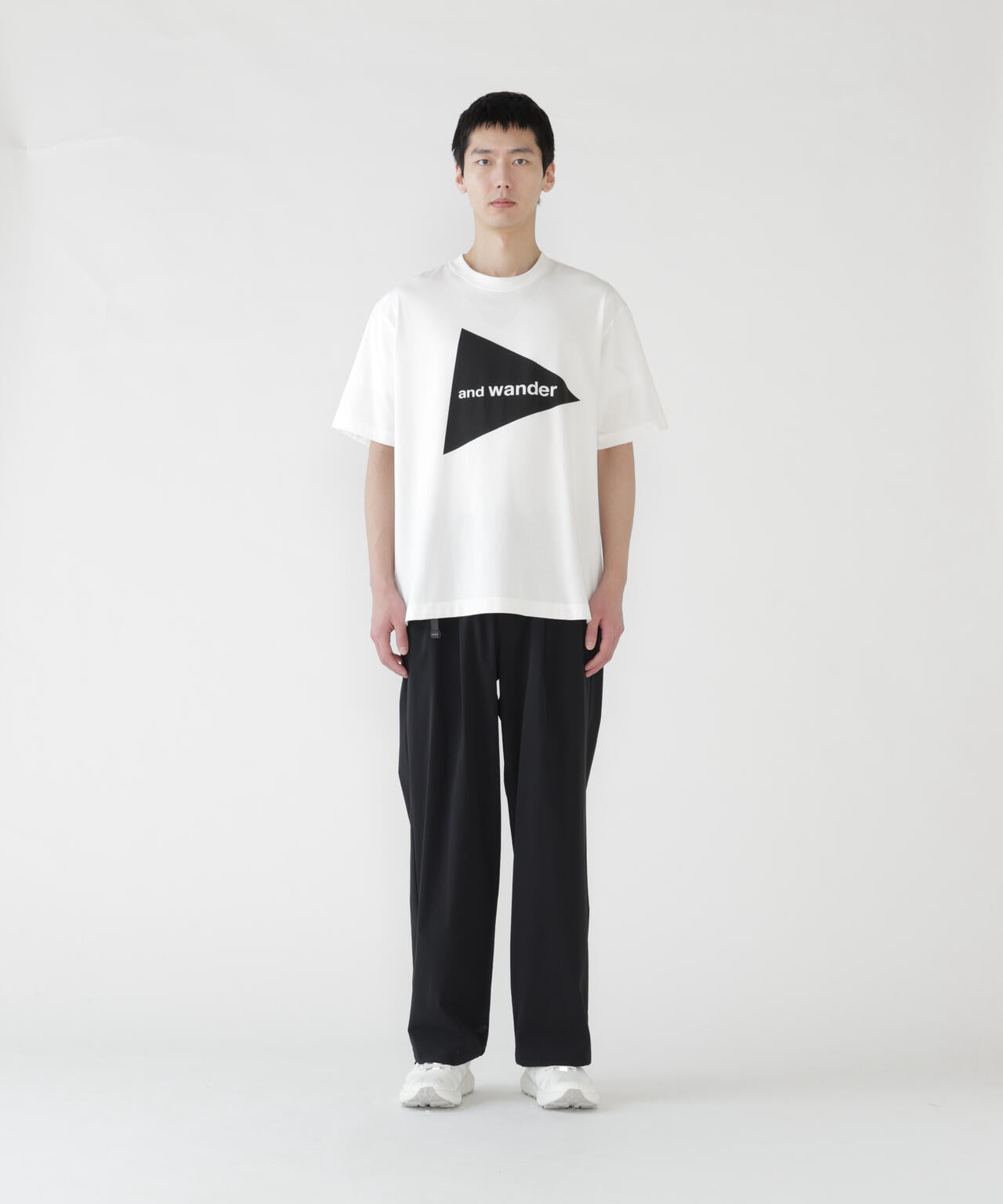 and wander big logo SS T