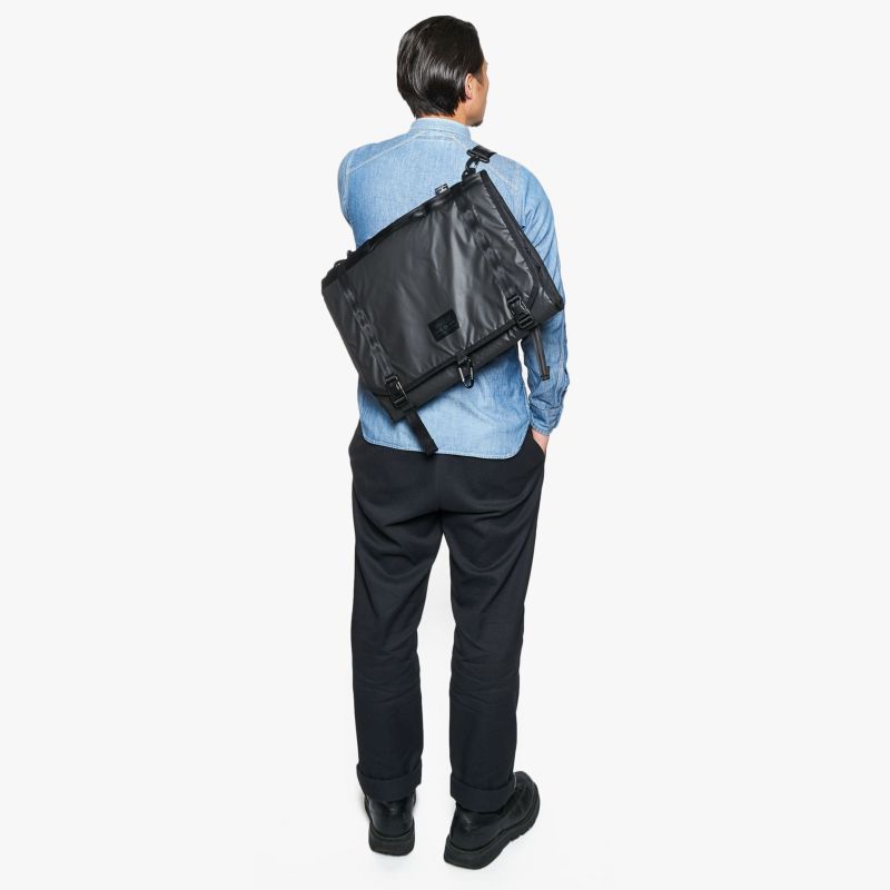TRAVEL SERIES TRAVEL SHOULDER