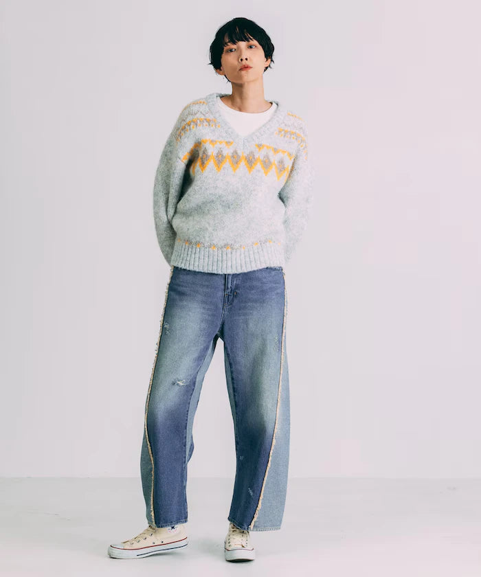 V-neck color block Nordic pattern knit