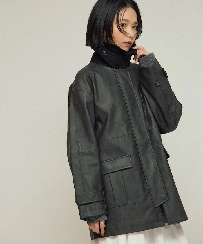 Oversized Crush Leatherette Jacket / Collar Corduroy