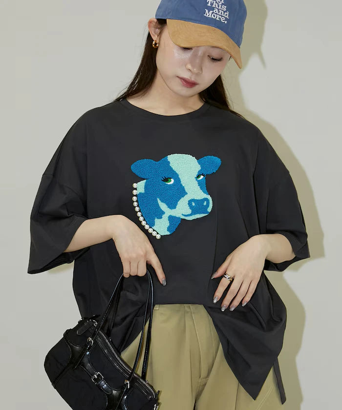 Big T-shirt with Pearl and Sagara Embroidery - Limited Edition