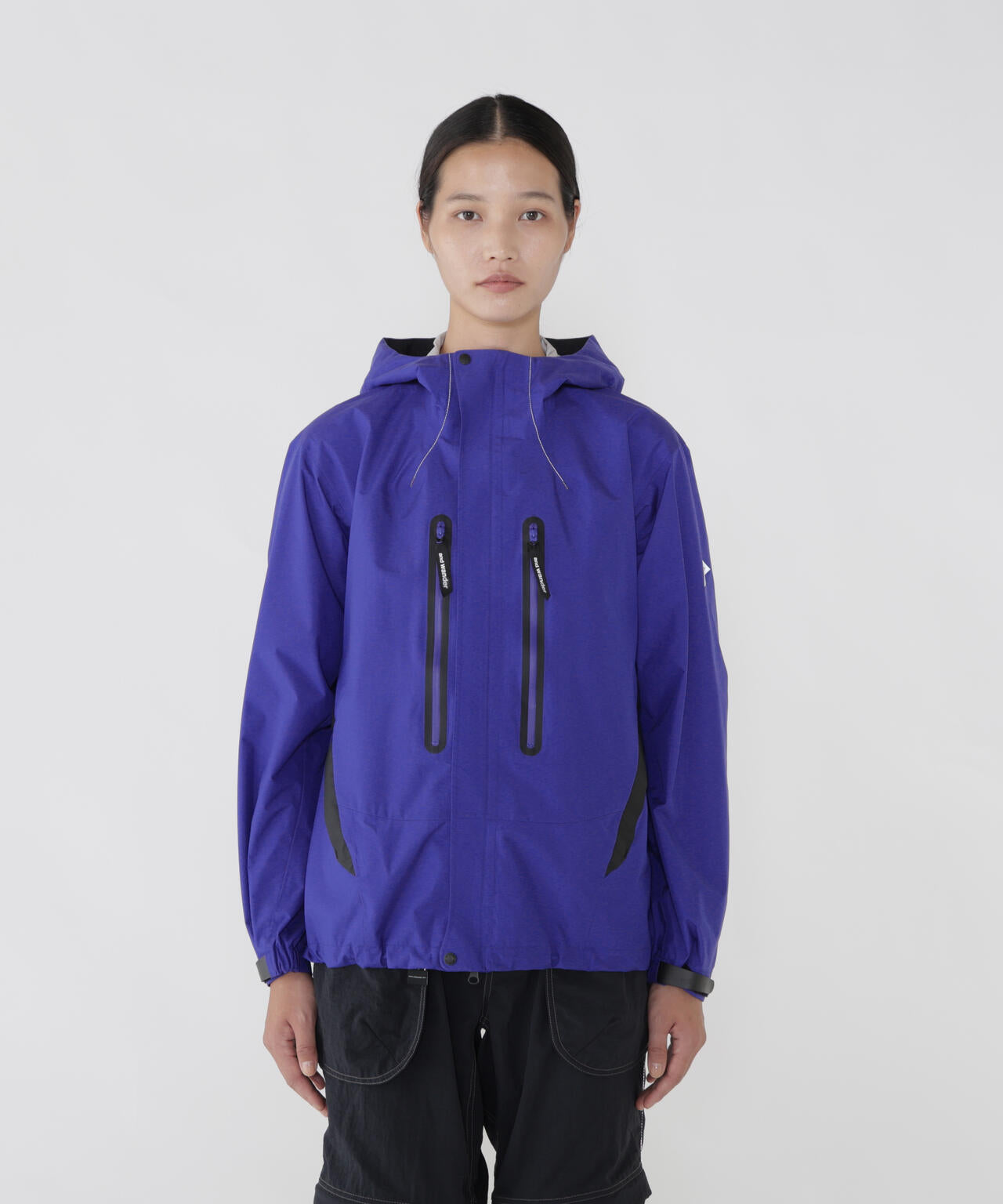 2.5L hiker rain jacket