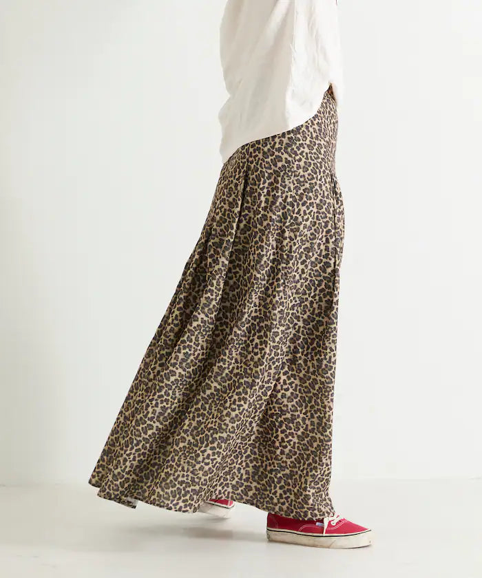 Double-Tuck Long Skirt