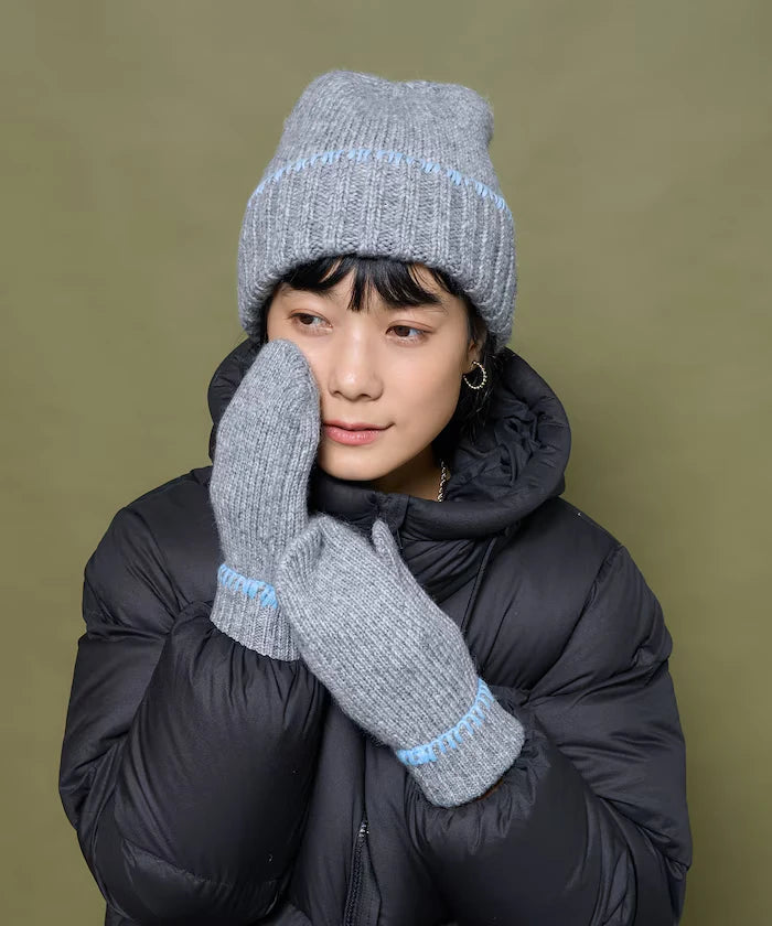Colorful Blanket Stitch Mittens
