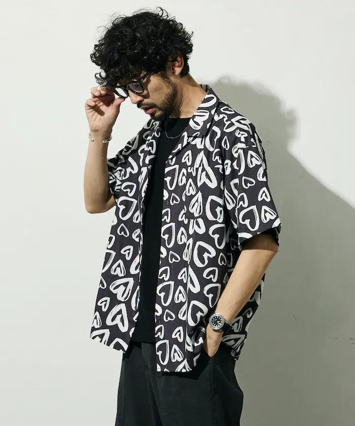 Open Collar Pattern Short Sleeve Shirt