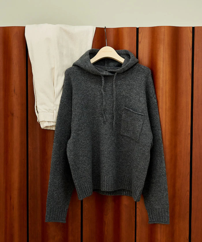 Knit hoodie with pockets