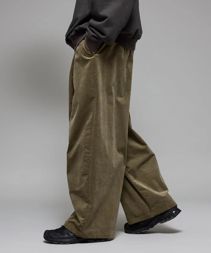 Wide Corduroy Easy Pants [Limited Edition]