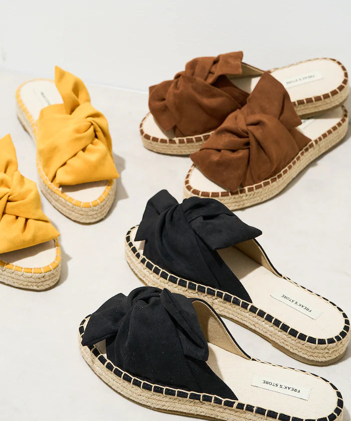 Espadrille-style Ribbon Sandals [Available in sizes 36-38]