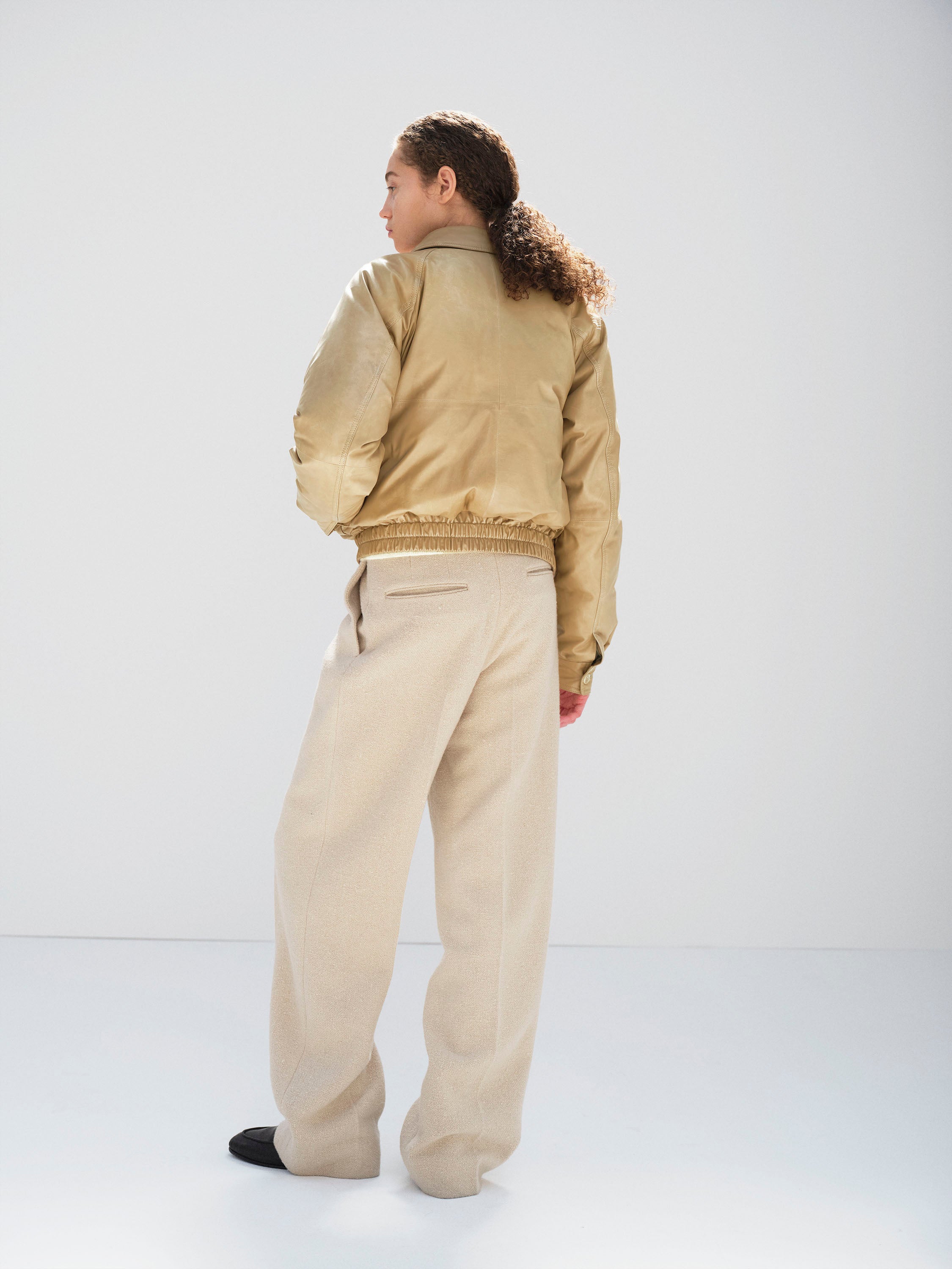 FINE CALF LEATHER DOWN BLOUSON