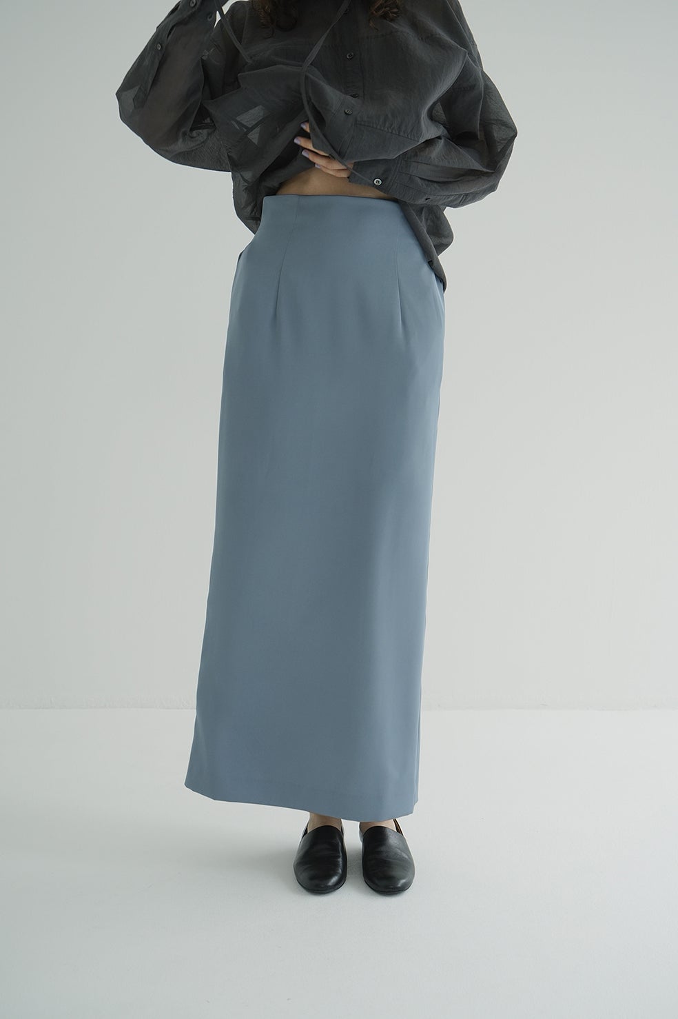 HIGH WAIST STRAIGHT SATIN SKIRT