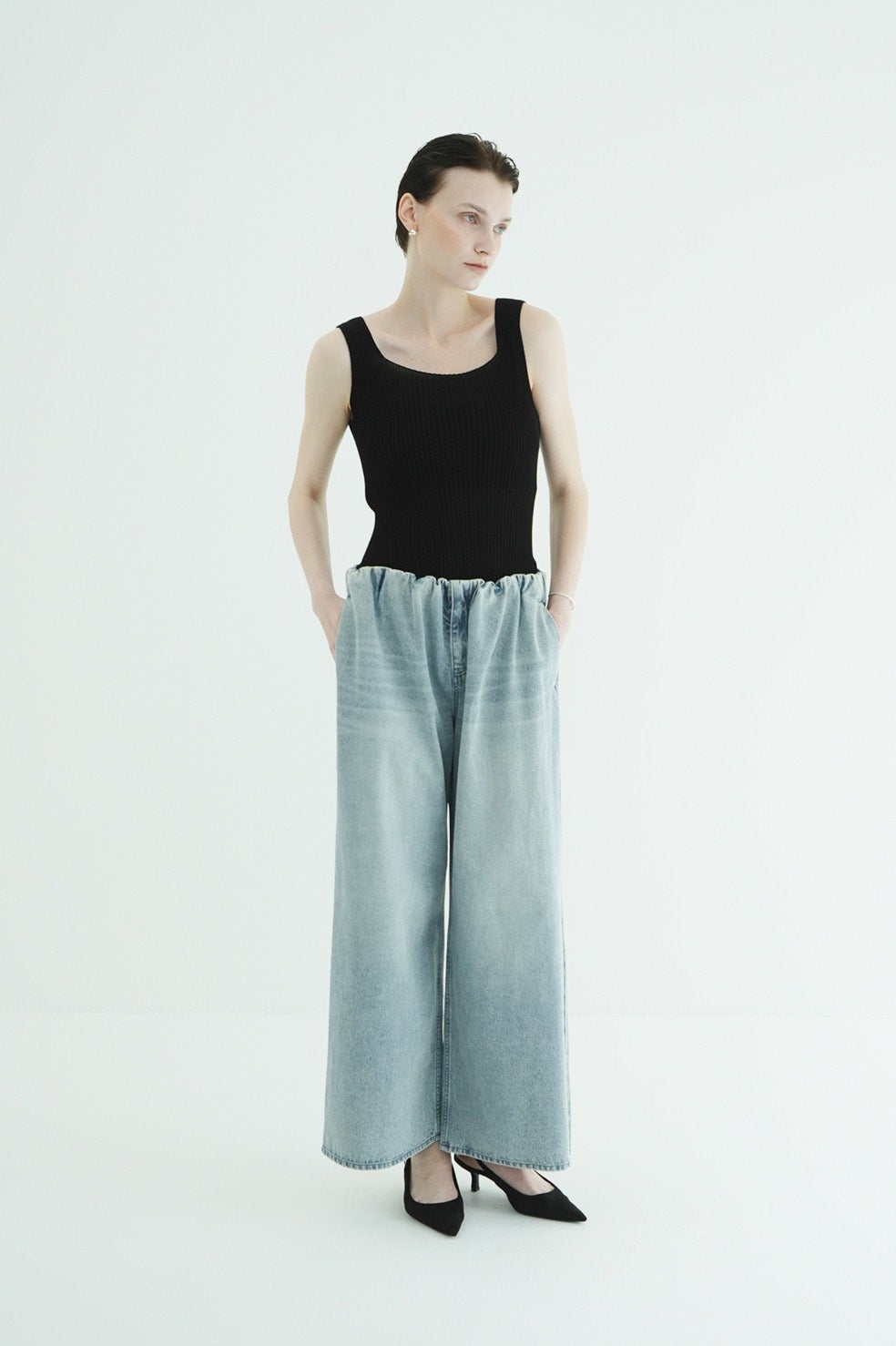 WAIST GATHERED DENIM PANTS
