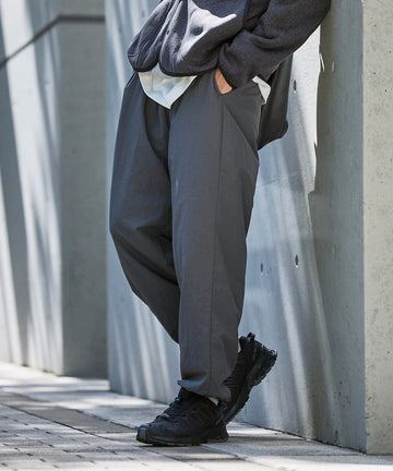 Wide Straight Nylon Track Pants / Tapered Silhouette Easy Nylon Pants