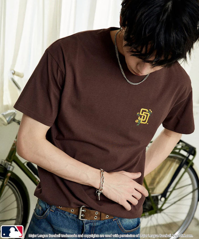MLB One-Point Flower Embroidery T-Shirt