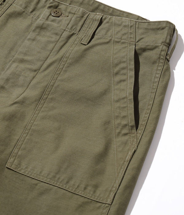 Trousers, Men's, Cotton Sateen Olive Green QM Shade 107, Type I, Class Shorts