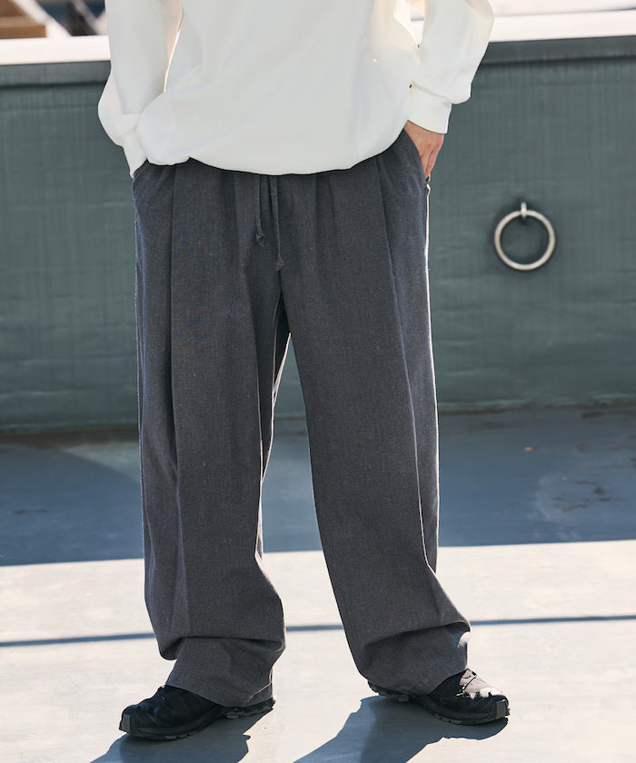 Wide Silhouette Linen Mix Tuck Easy Pants [Limited Edition]