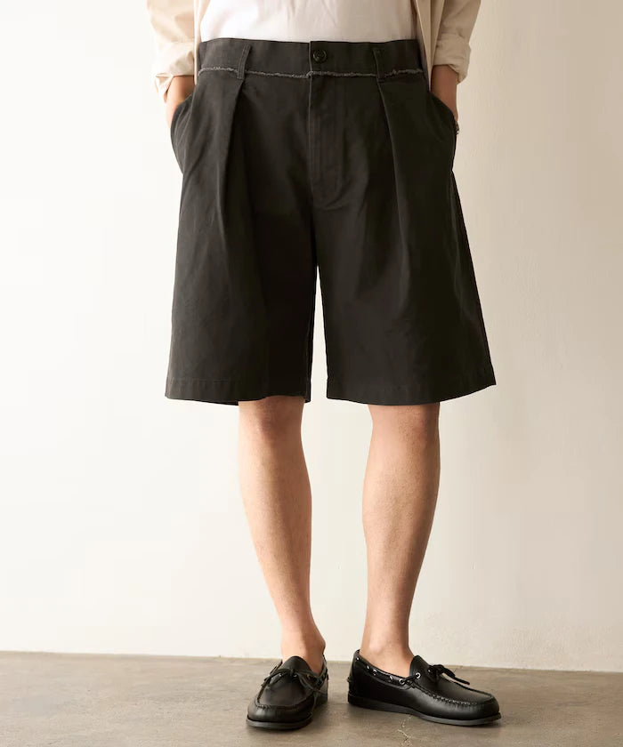 Chino Bermuda Shorts / Cotton Chino Pants