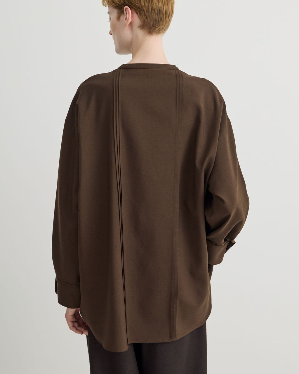 PIN TUCK STAND COLLAR BLOUSE