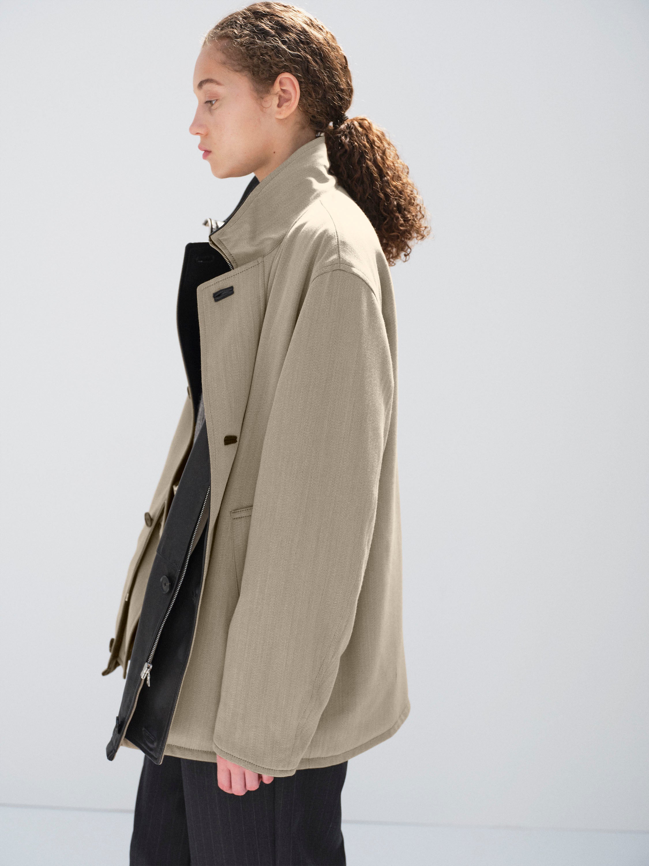 REVERSIBLE WOOL TWISTED TWILL / SHEEP LEATHER HALF COAT