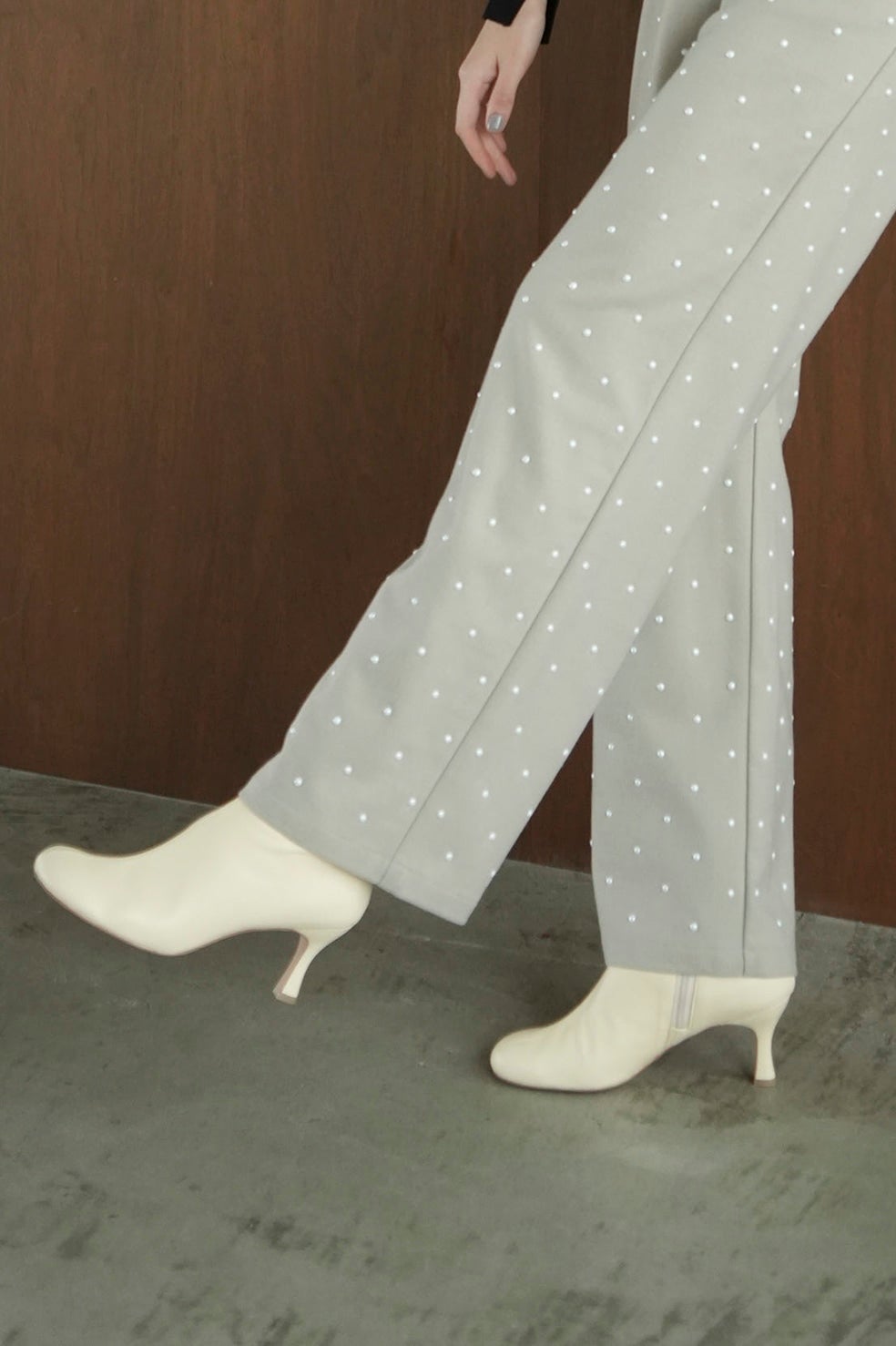 ROUND TOE SHORT BOOTS