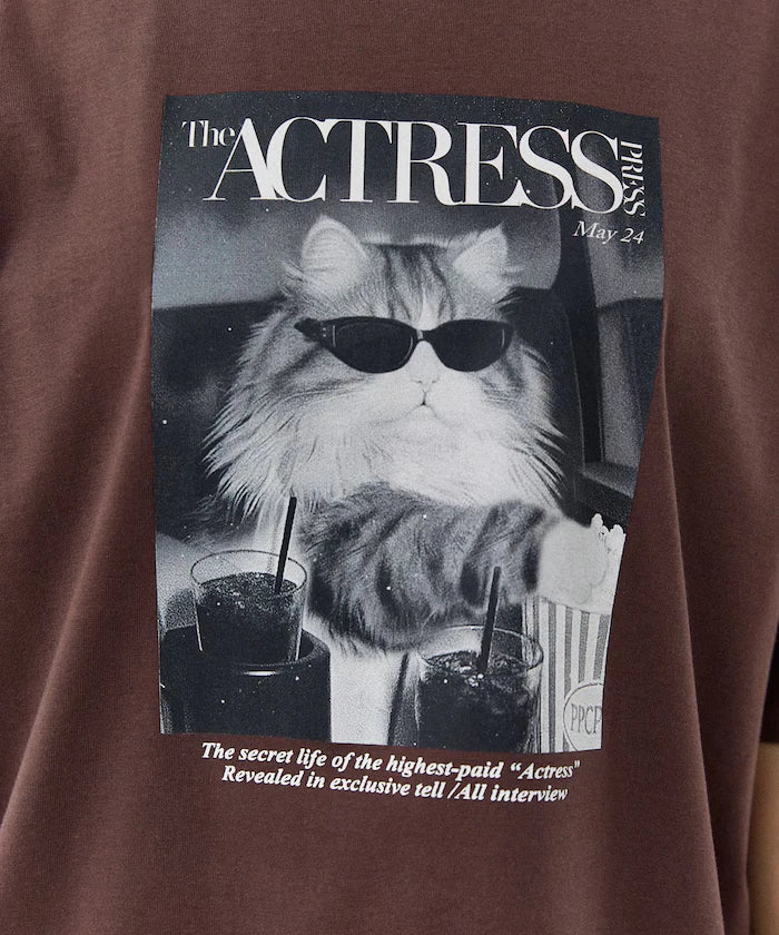 <Functional Material> MAGAZINE Cat Photo T-Shirt Limited Release