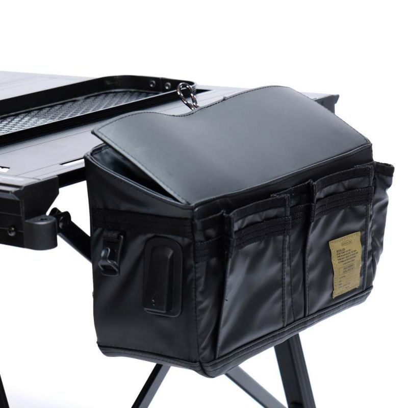 FOLDING TABLE