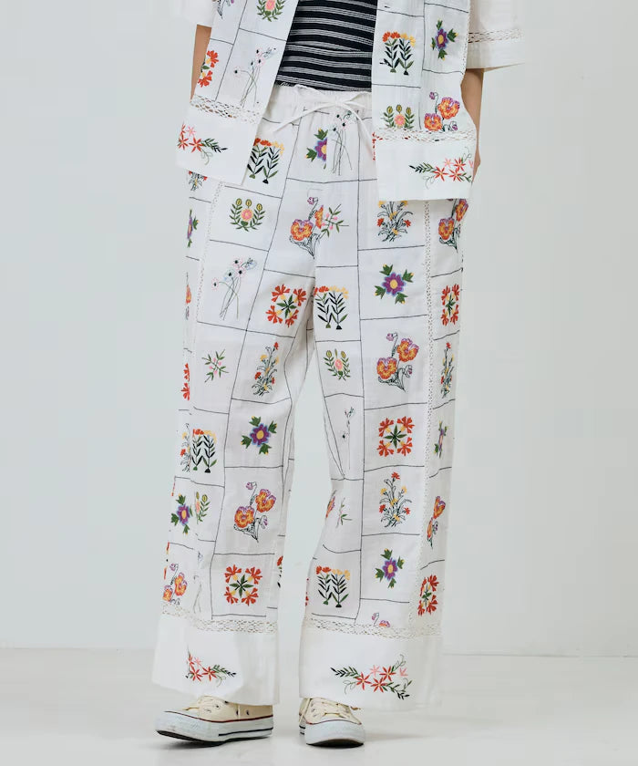 Patchwork Floral Embroidery Pants