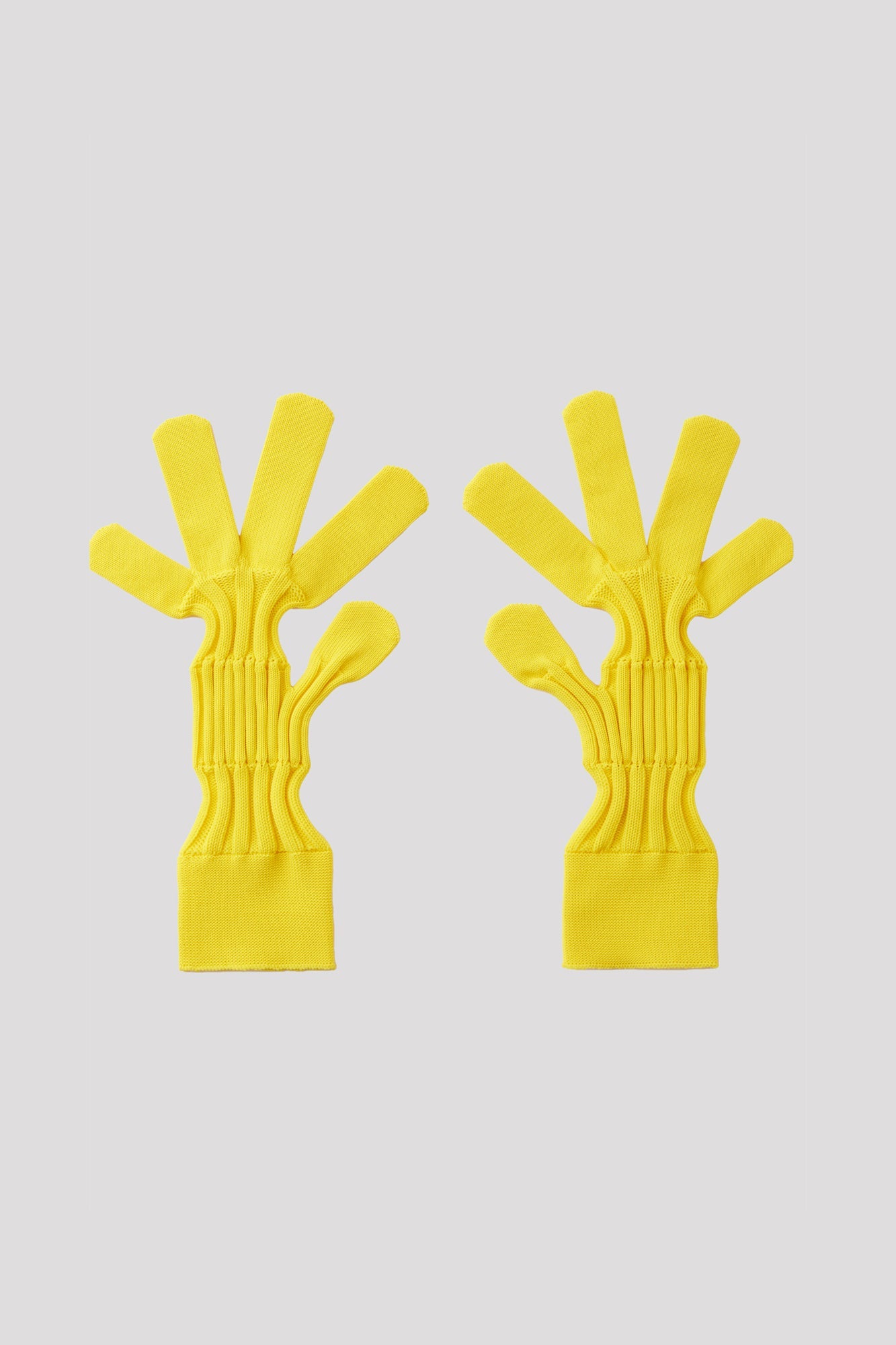 FLUTED GLOVES