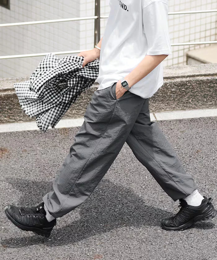 Wide Straight Nylon Track Pants / Tapered Silhouette Easy Nylon Pants