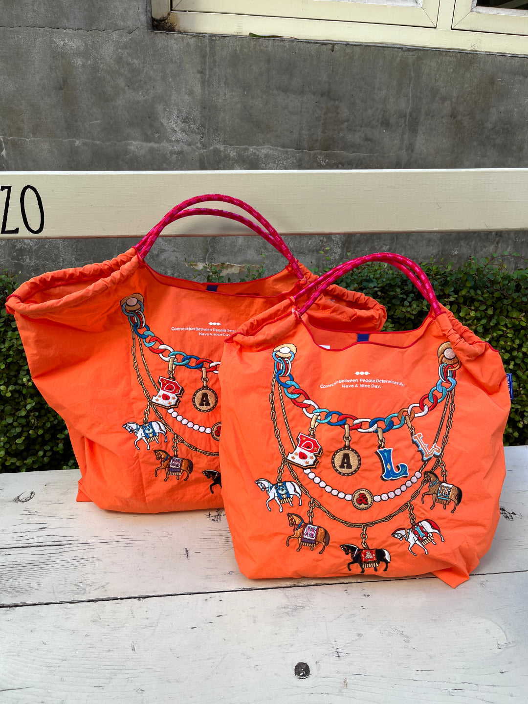 HORSE CHARM (Horse Charm) L#65 C/ORANGE-301167
