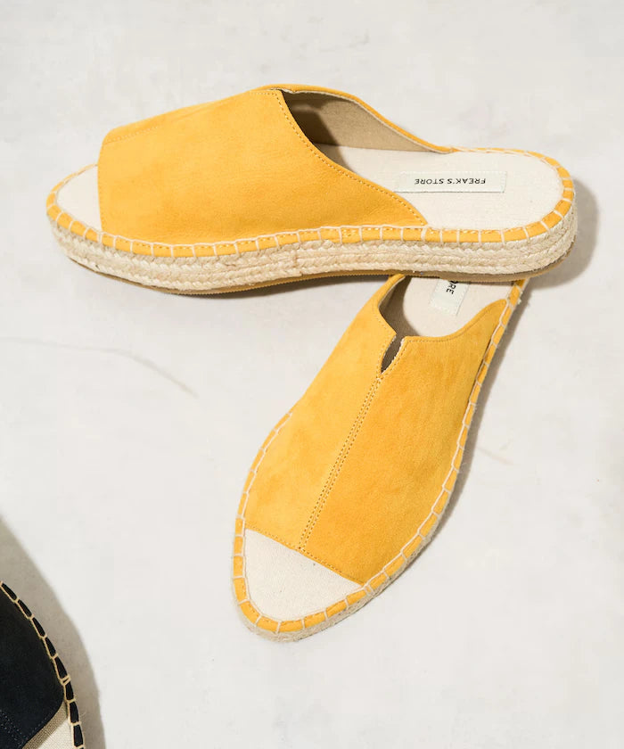 Espadrille-style sandals [36-38 size range]