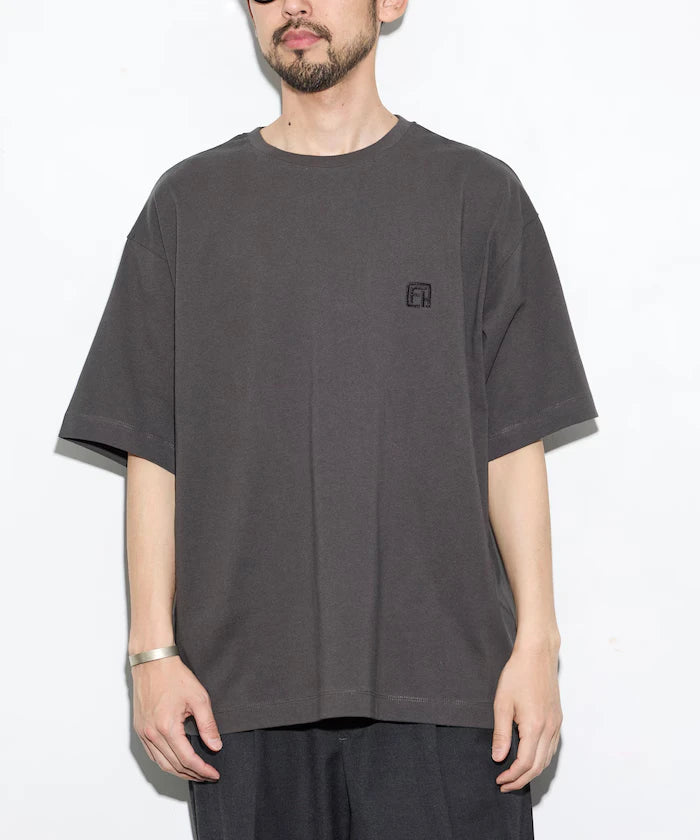 6 oz Front Logo Embroidered Crew Neck T-Shirt / Back Print T-Shirt PRINT ROUND FIRST