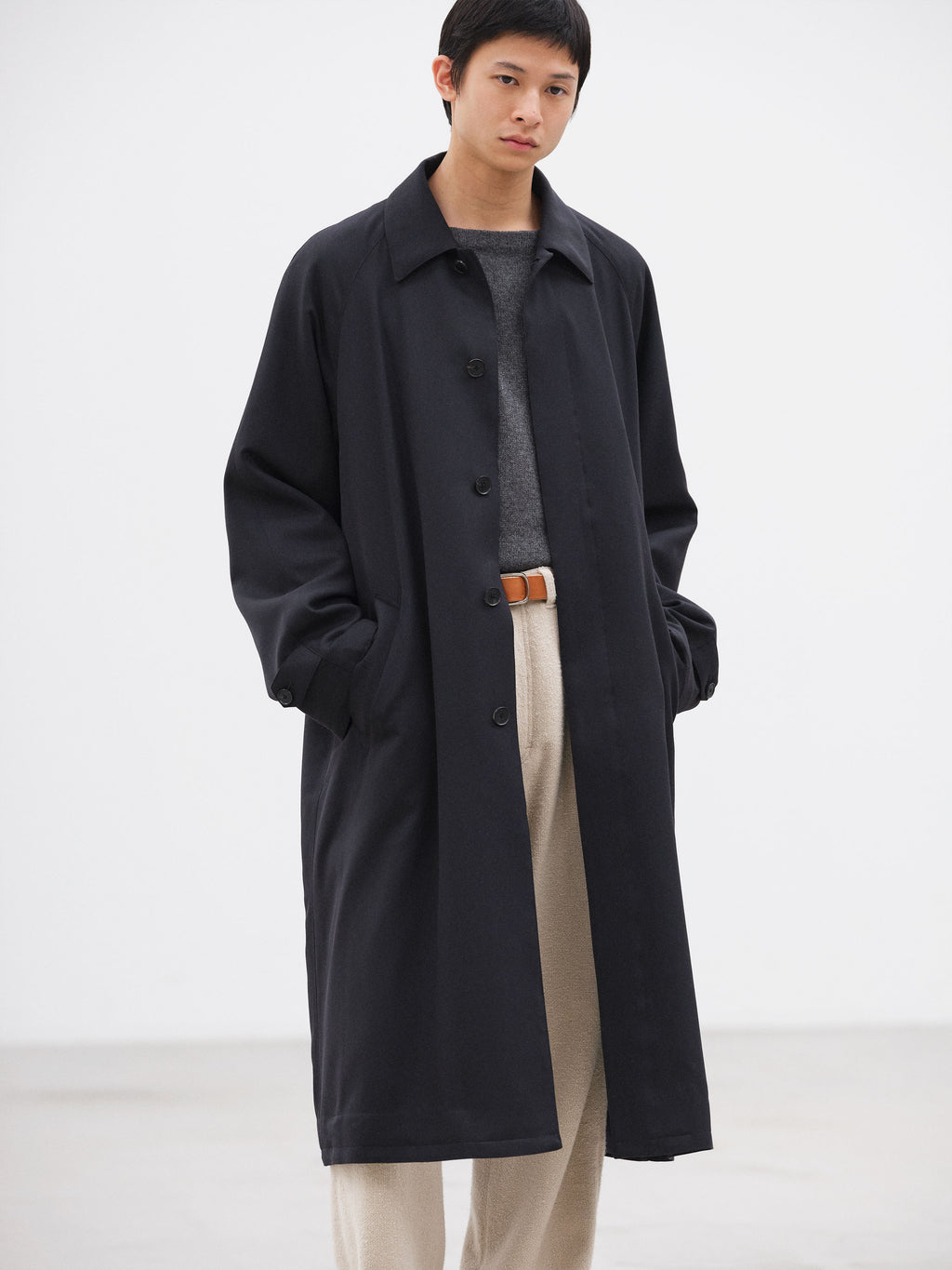 ULTRA FINE WOOL TWILL WOOL-LINED COAT