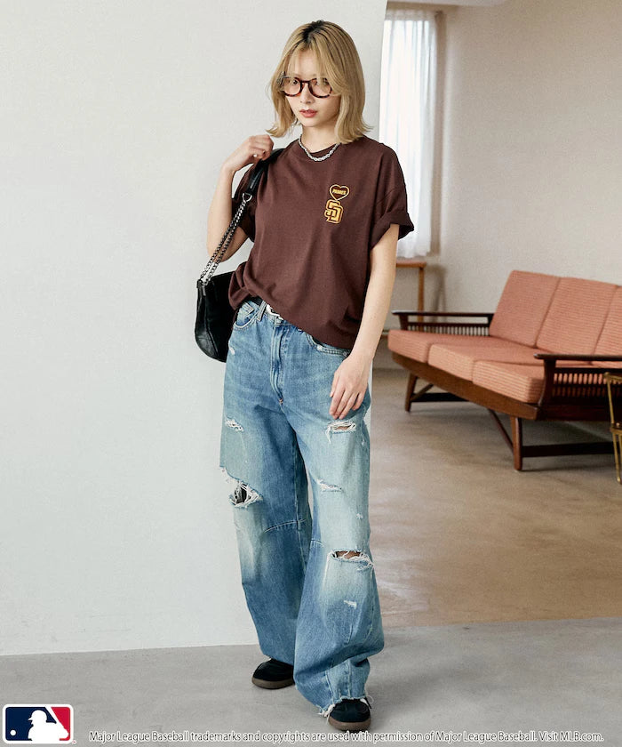 MLB One Point Heart T-Shirt