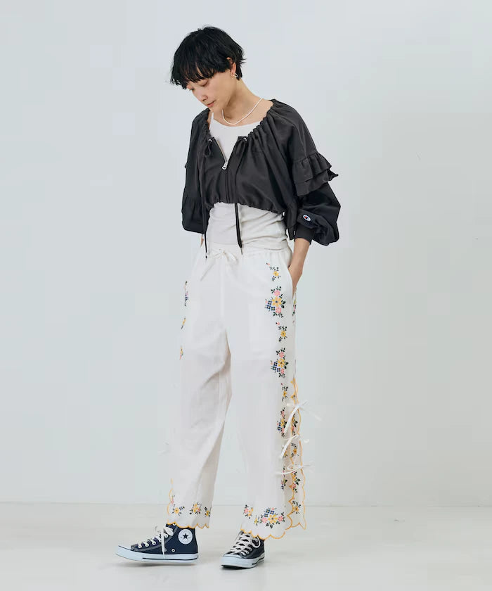 India Scallop Floral Embroidery Pants