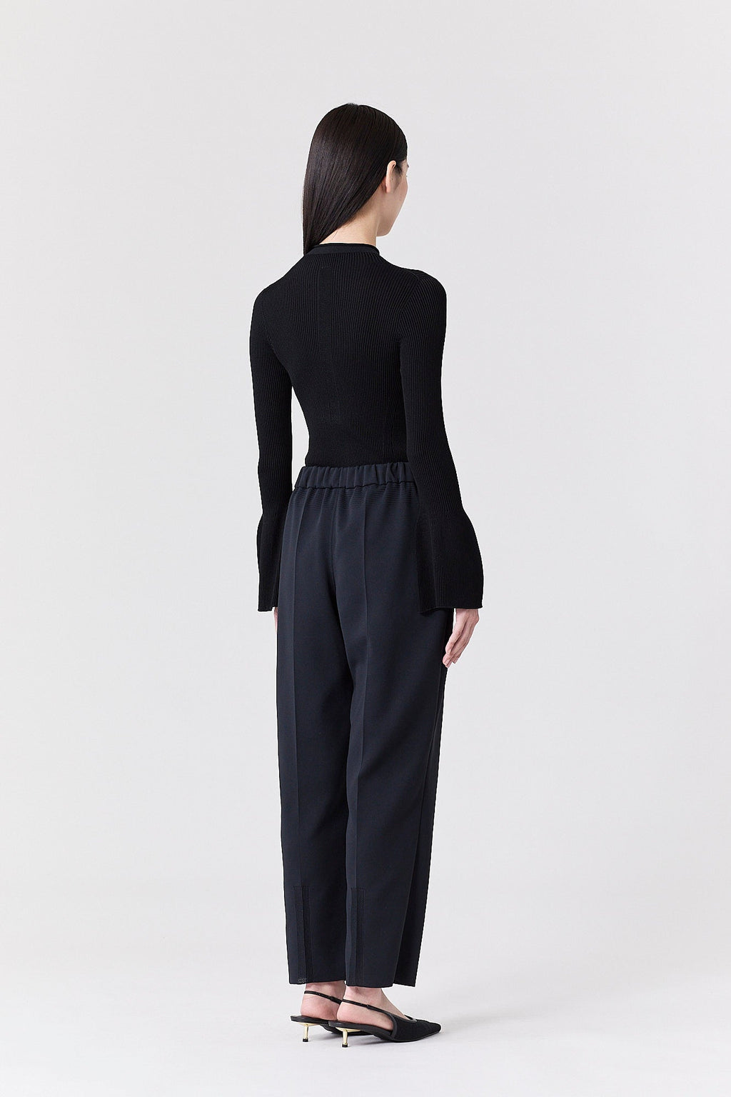 SOFT MILAN TUCK TAPERED PANTS